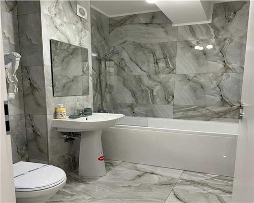 Apartament de lux 3 camere 2 bai parcare si terasa in Cartier Balanta