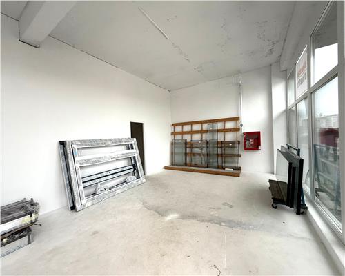 Spatiu comercial 140 mpu 4 parcari pretabil afacere Sibiu