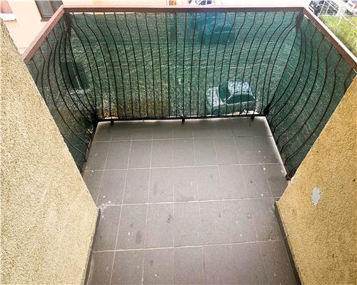 Apartament 3 camere decomandat 81mp 2 balcoane zona Supeco