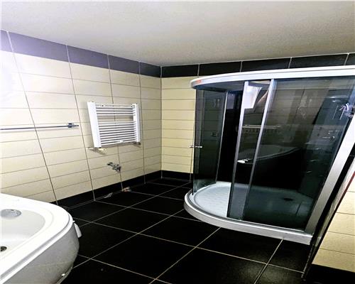 Apartament 3 camere decomandat 81mp 2 balcoane zona Supeco