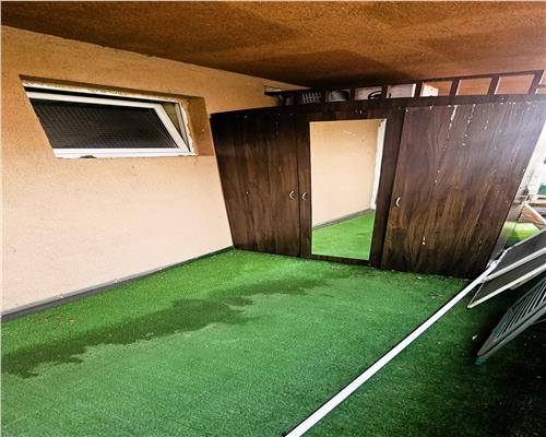 Apartament 3 camere decomandat 81mp 2 balcoane zona Supeco