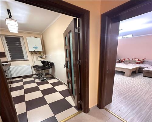 Garsoniera decomandata cu balcon in zona Turnisor