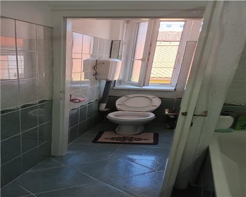 Apartament 3 camere decomandat 93mp renovat zona Orasul de Jos