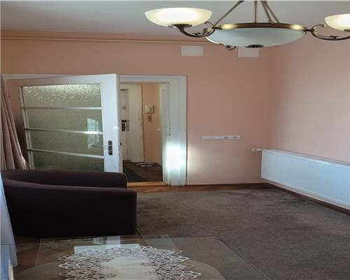 Apartament 3 camere decomandat 93mp renovat zona Orasul de Jos