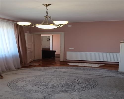 Apartament 3 camere decomandat 93mp renovat zona Orasul de Jos