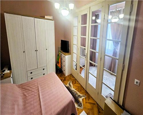 Apartament 3 camere decomandat 93mp renovat zona Orasul de Jos