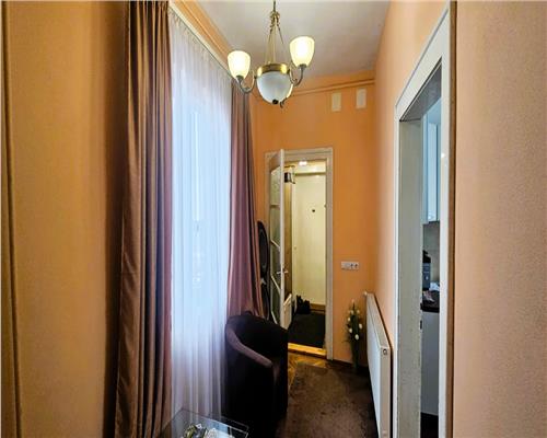 Apartament 3 camere decomandat 93mp renovat zona Orasul de Jos