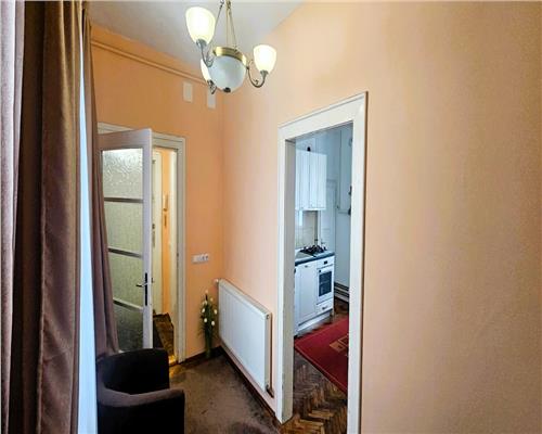 Apartament 3 camere decomandat 93mp renovat zona Orasul de Jos