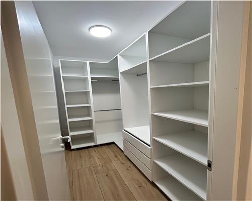 Apartament cu 3 camere si balcon in Cartierul Kogalniceanu