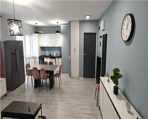 Apartament mobilat 3 camere parcare terasa zona centrala
