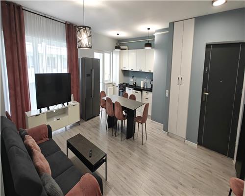 Apartament mobilat 3 camere parcare terasa zona centrala