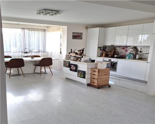 Casa cu 4 camere 2 bai si 396 mp teren in zona Calea Cisnadiei