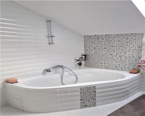 Casa cu 4 camere 2 bai si 396 mp teren in zona Calea Cisnadiei