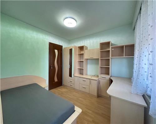 Apartament cu 4 camere 2 bai etaj 2 in Strand