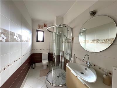 Apartament 110 mp utili 3 camere 2 bai balcon si garaj Mihai Viteazu