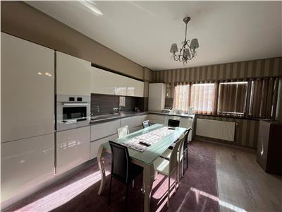 Apartament 110 mp utili 3 camere 2 bai balcon si garaj Mihai Viteazu