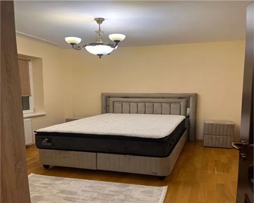 Apartament modern cu 3 camere 2 bai si balcon in Strand