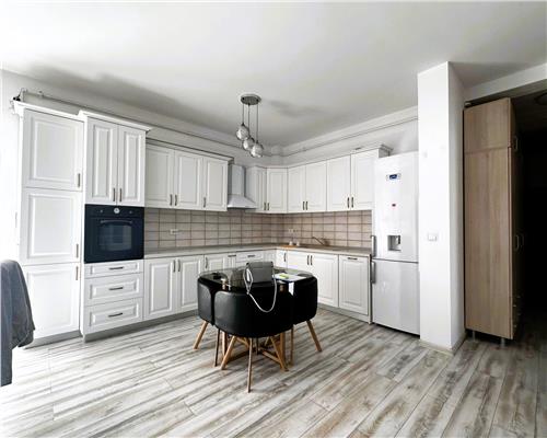 Apartament 3 camere la vila 65mp curte privata 89mp zona Trei Stejari