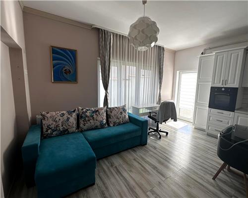 Apartament 3 camere la vila 65mp curte privata 89mp zona Trei Stejari