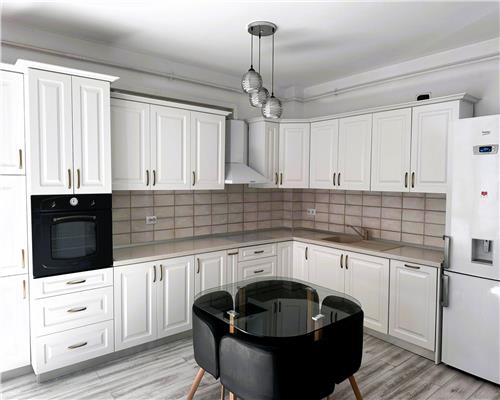 Apartament 3 camere la vila 65mp curte privata 89mp zona Trei Stejari