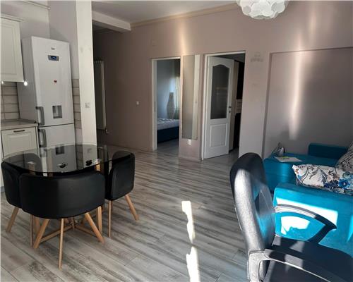 Apartament 3 camere la vila 65mp curte privata 89mp zona Trei Stejari