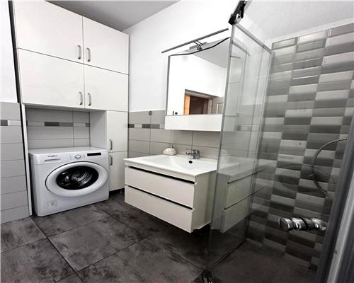 Apartament 3 camere la vila 65mp curte privata 89mp zona Trei Stejari