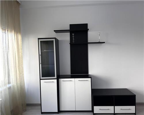 Apartament 3 camere la vila 65mp curte privata 89mp zona Trei Stejari