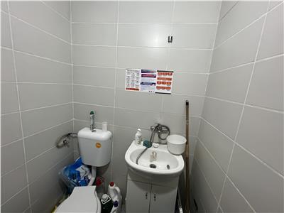 Spatiu comercial 2 camere si parcare pretabil afacere in Arhitectilor