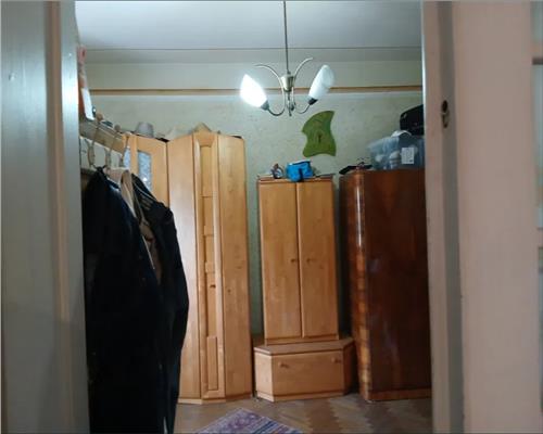 Casa cu 6 camere direct la strada pe Calea Dumbravii