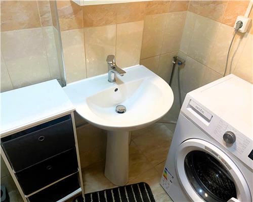 Apartament cochet 2 camere 40mp cu parcare zona Doamna Stanca