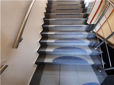 Spatiu birouri 65 mp utili cu 3 camere  pe Bulevardul Victoriei