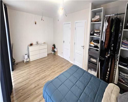 Casa individuala cu 5 camere 2 bai si 700 mp teren in Cisnadie