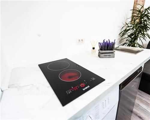 Studio modern cu bucatarie inchisa Ultracentral