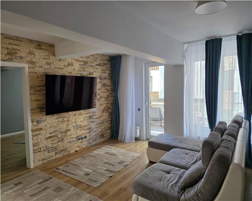 Apartament de LUX 3 camere 2 bai 2 balcoane si piscina zona Mall