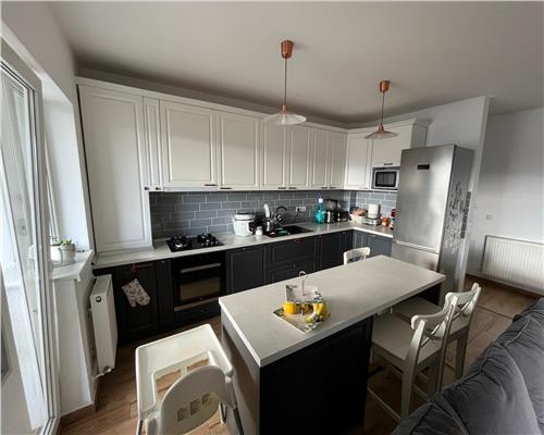 Apartament cu 3 camere cu balcon si parcare in Cartierul Kogalniceanu