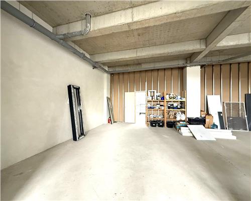 Spatiu comercial 137  mpu 3 parcari pretabil afacere