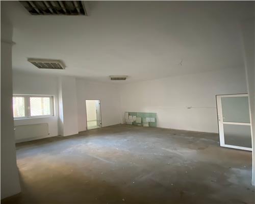 Spatiu comercial Vasile Aaron 70 mp trafic intens pietonal