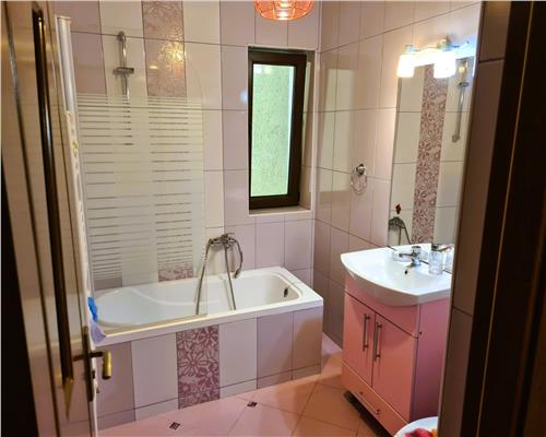 Apartament 2 camere 55mp parcare si balcon zona Turnisor