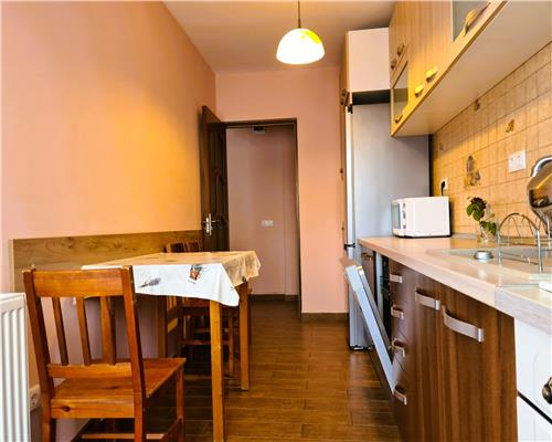 Apartament 2 camere 55mp parcare si balcon zona Turnisor
