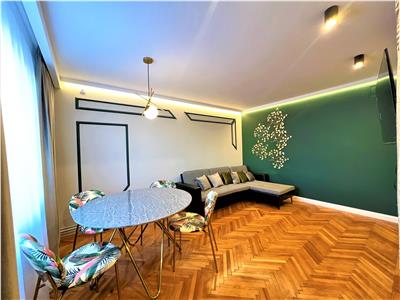 Apartament lux 3 camere decomandat etajul 1 zona centrala