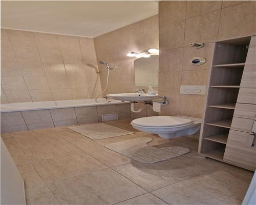 Apartament 2 camere decomandat 54 mp in Avantgarden