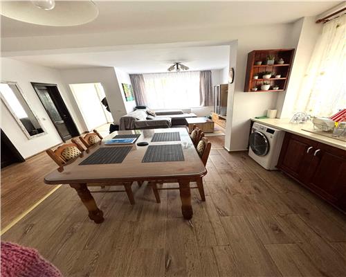 Casa mobilata 4 camere 2 bai si curte in Arhitectilor