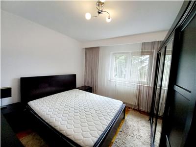 Apartament 4 camere 2 balcoane recent renovat in Strand