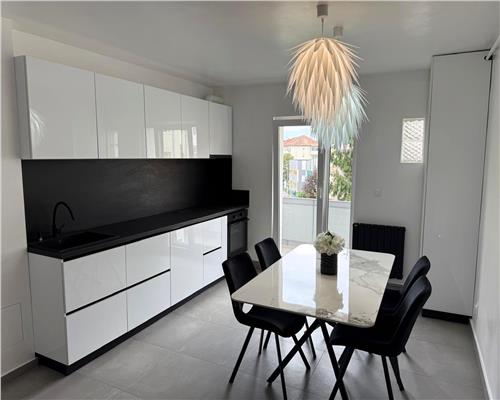 Apartament Premium 2 camere 55mp decomandat zona Strand