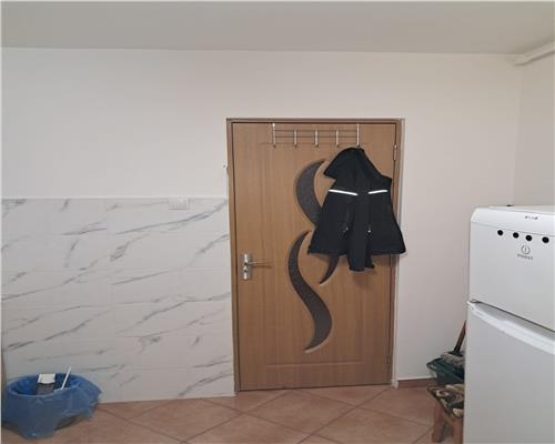 Garsoniera 24 mp etaj 1 bucatarie inchisa