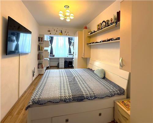 Apartament mobilat 68 mpu 3 camere 2 bai si pivnita in Turnisor