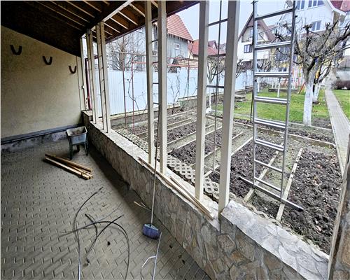 Vila spatioasa 360mp | 8 camere | 5 bai | garaj | curte | filigorie | Sibiu