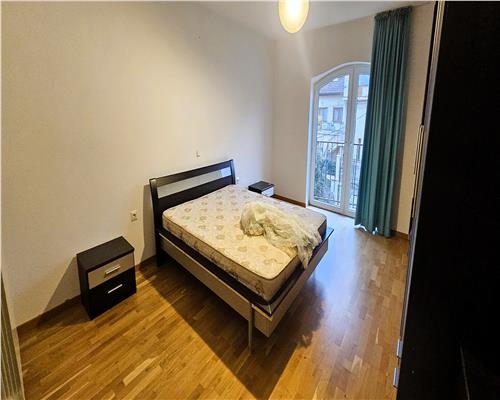 Vila spatioasa 360mp | 8 camere | 5 bai | garaj | curte | filigorie | Sibiu