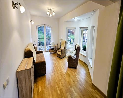 Vila spatioasa 360mp | 8 camere | 5 bai | garaj | curte | filigorie | Sibiu