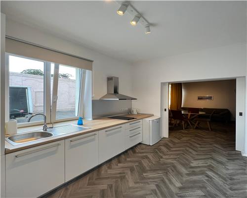 Apartament central 38 mp pretabil regim hotelier